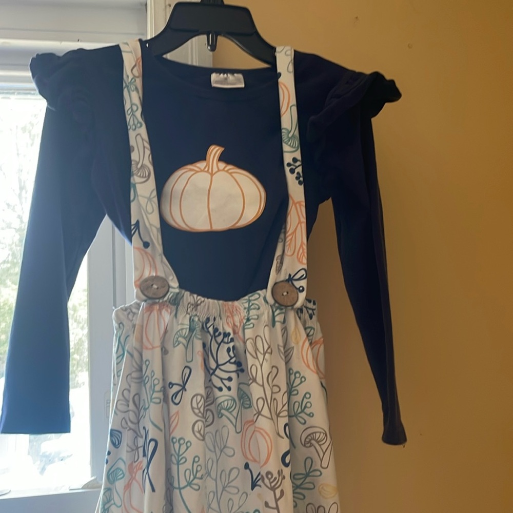 Boutique Top3XL in children’s I’m thinking 5/6 size worn once